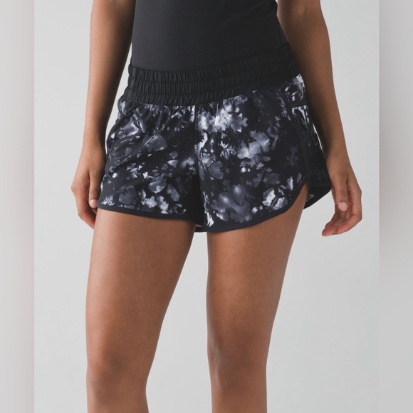 lululemon athletica Pants - Lululemon Tracker Short IV Black and White Size 4